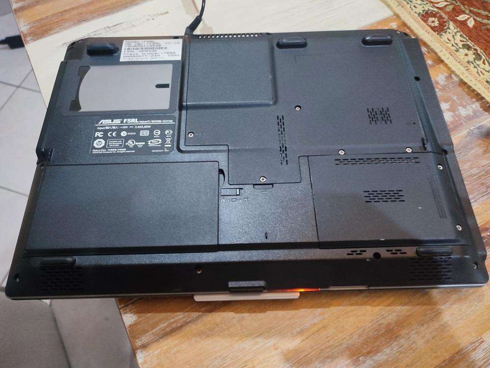 ASUS F5RL 15" screen, Core2Duo 1.8 Ghz