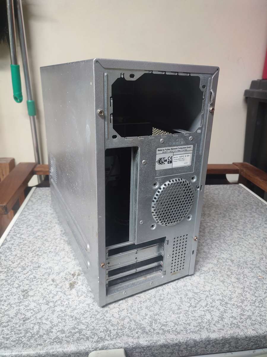 Fujitsu Scaleo case