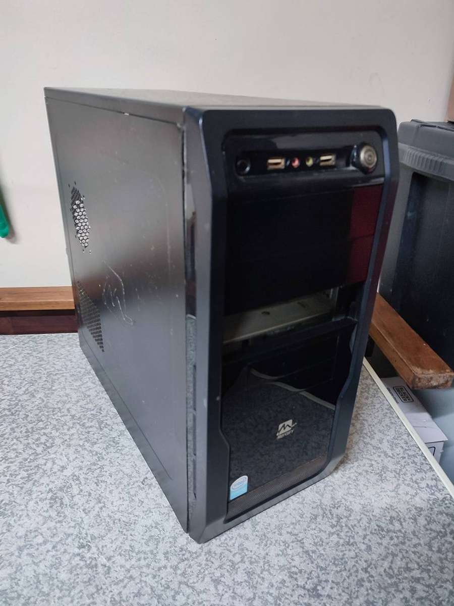 PC parts bundle (CASE + DDR2 RAM + LGA775 CPU)