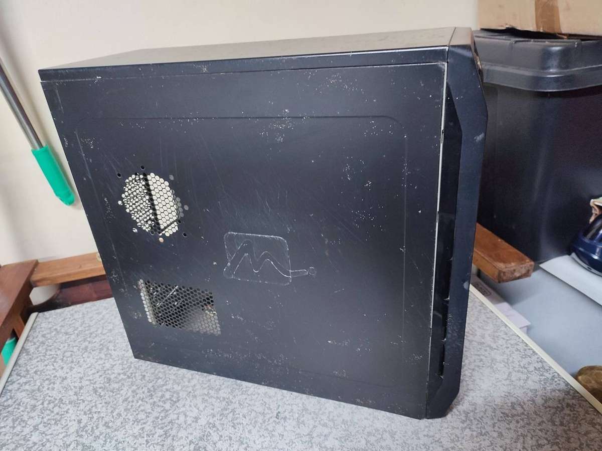 PC parts bundle (CASE + DDR2 RAM + LGA775 CPU)