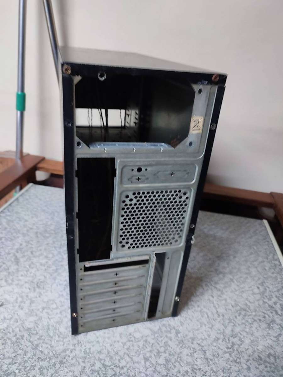 PC parts bundle (CASE + DDR2 RAM + LGA775 CPU)