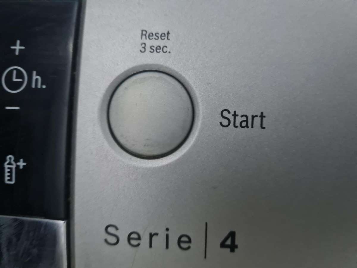 Bosch Series 4 Silence Plus Dishwasher