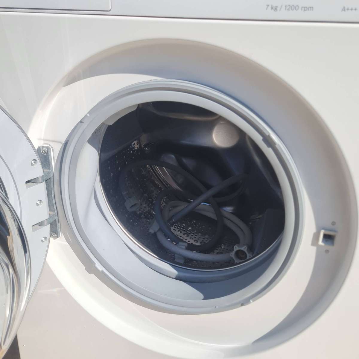 Bosch Series 6 washing machine WAT244402ZA