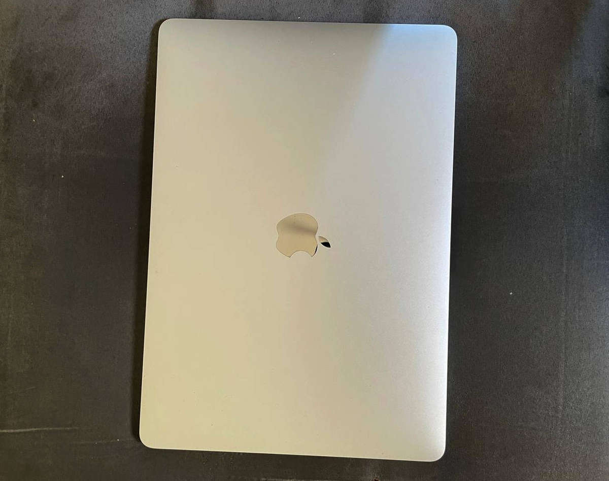 2019 MacBook Pro - i5 1.4ghz 13" inch