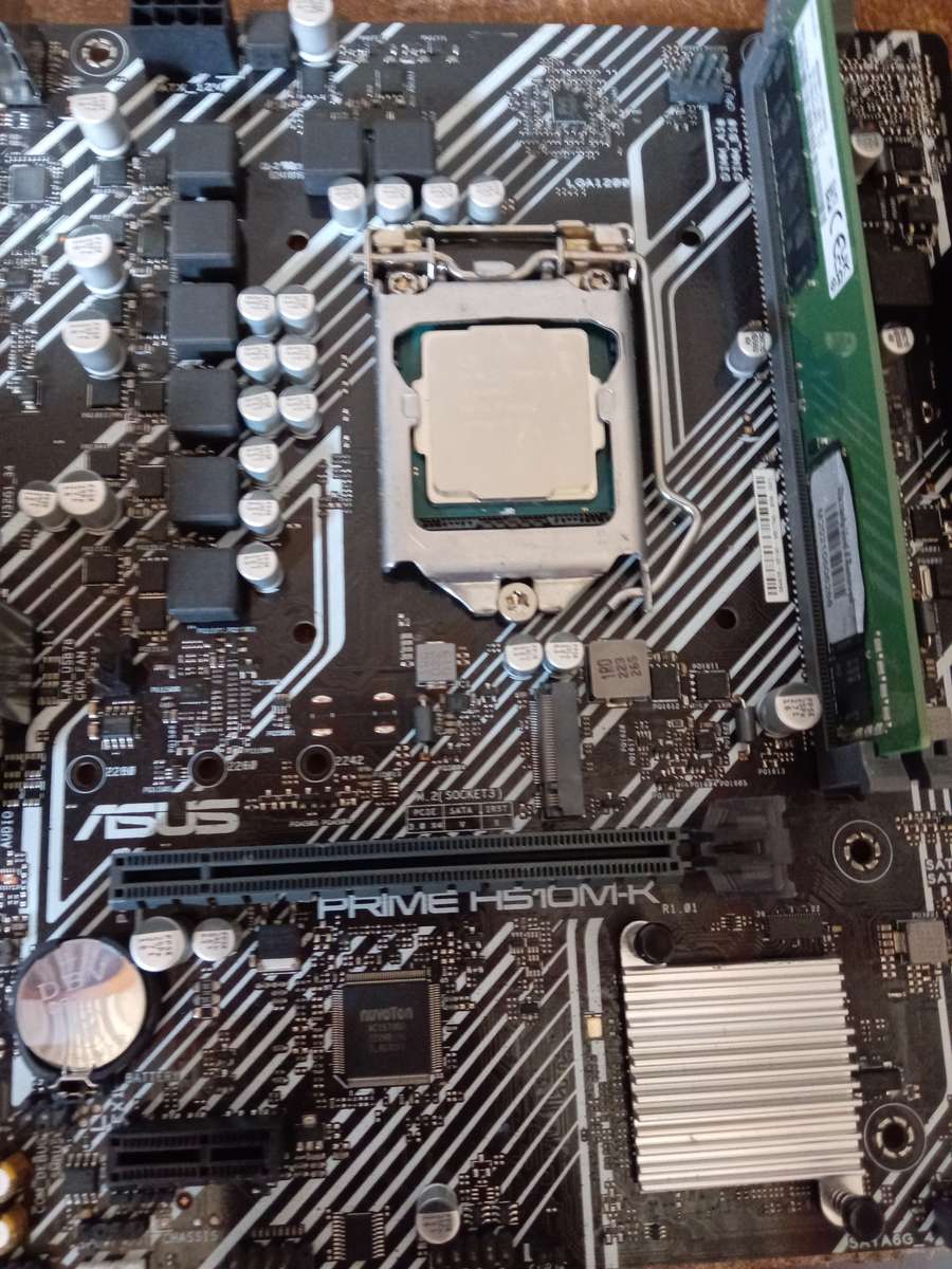 512GB NVME +16 GB SAMSUNG DDR4 RAM+Motherboard(Dead)