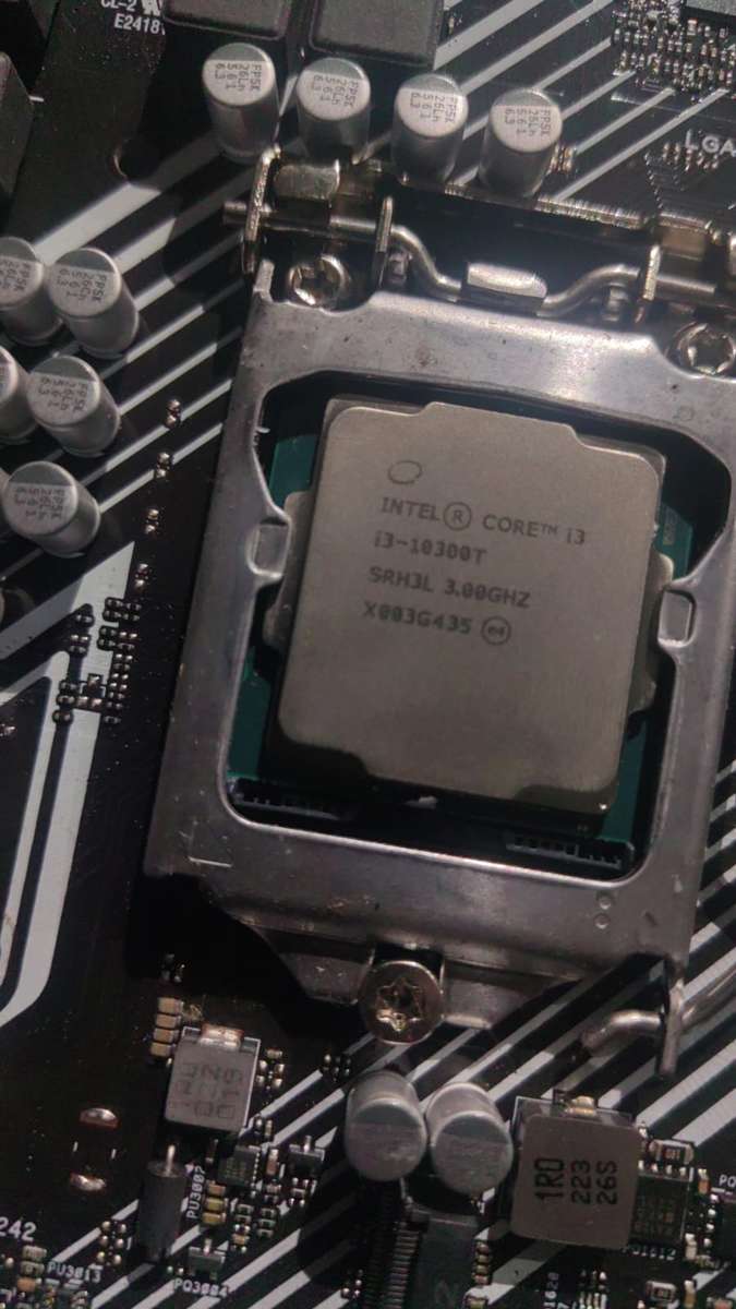 512GB NVME +16 GB SAMSUNG DDR4 RAM+Motherboard(Dead)