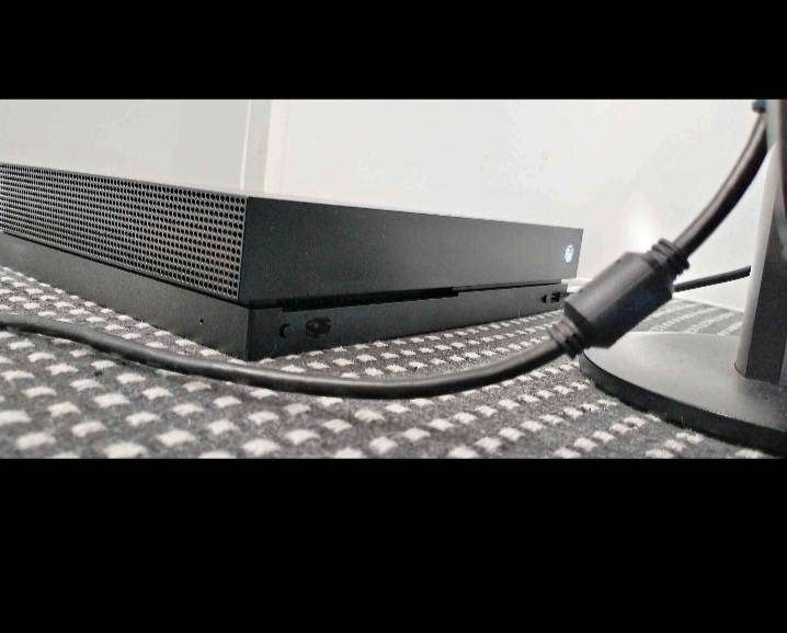Xbox One X+Monitor