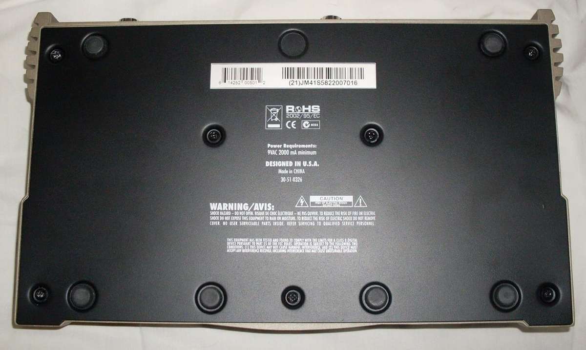 Line 6 JM4 Looper Loop Sampler Guitar Effect Pedal + Power Supply