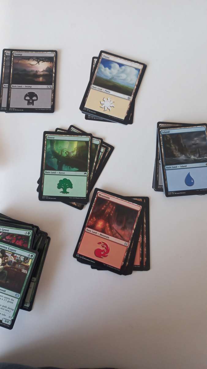 MAGIC THE GATHERING TRADING CARDS