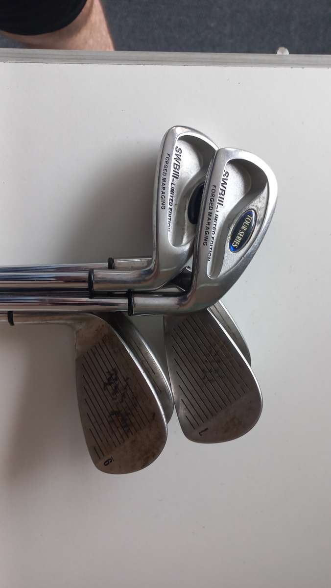 6 x GOLF IRONS - True Tempest (P, 4, 6, 7,8,9)