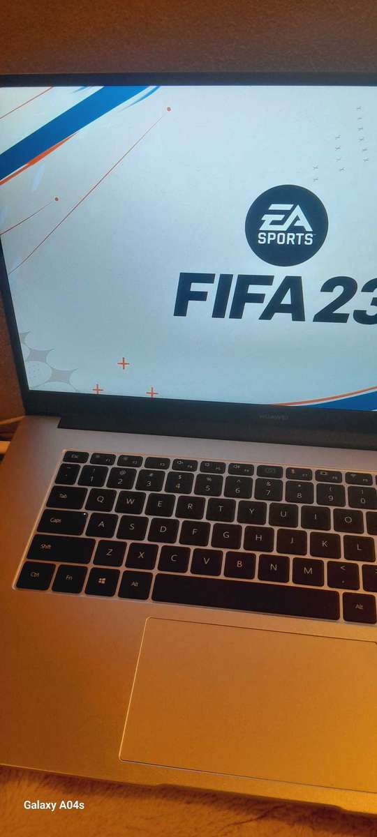 Huawei laptop i3 10th