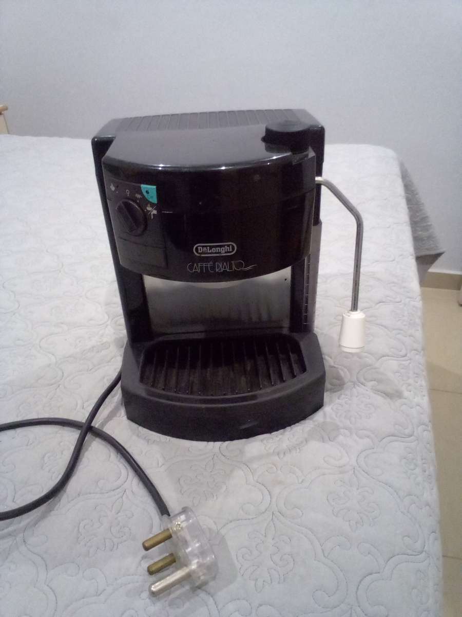 **Delongh Caffe Rialto Bar-19 Pump Driven Espresso Cappuccino Maker**