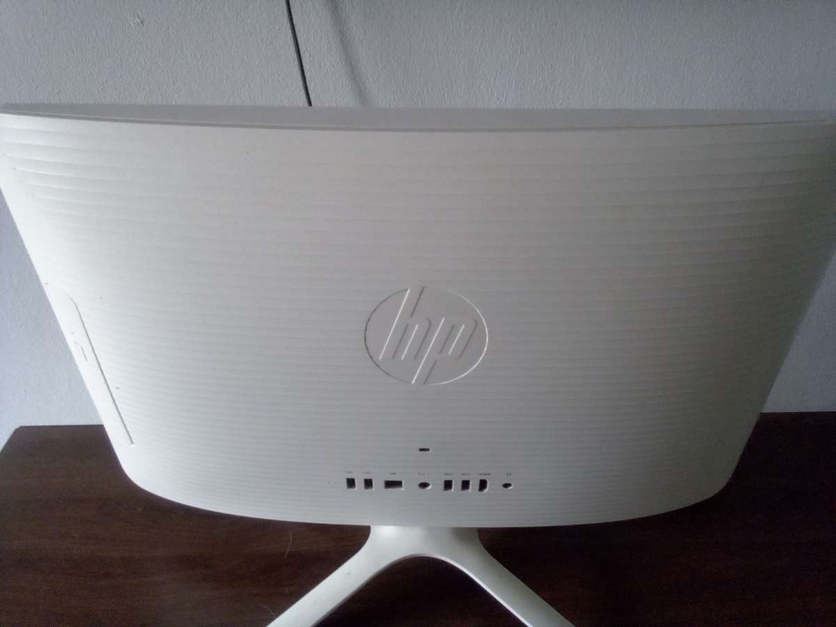 HP TPC-Q028-20 ALL IN ONE PC 4GB 500GB