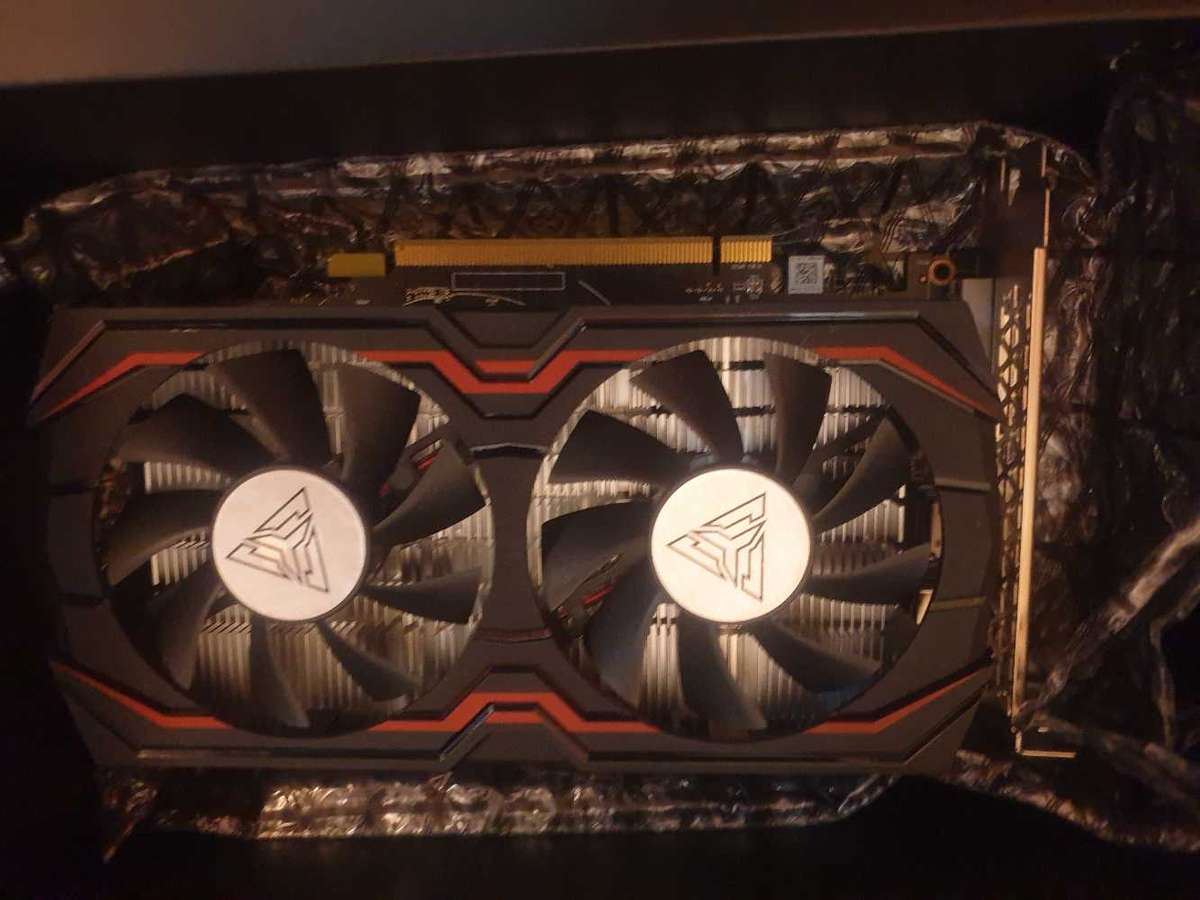 GRAPHICS CARD FOR SALE -BARGAIN
