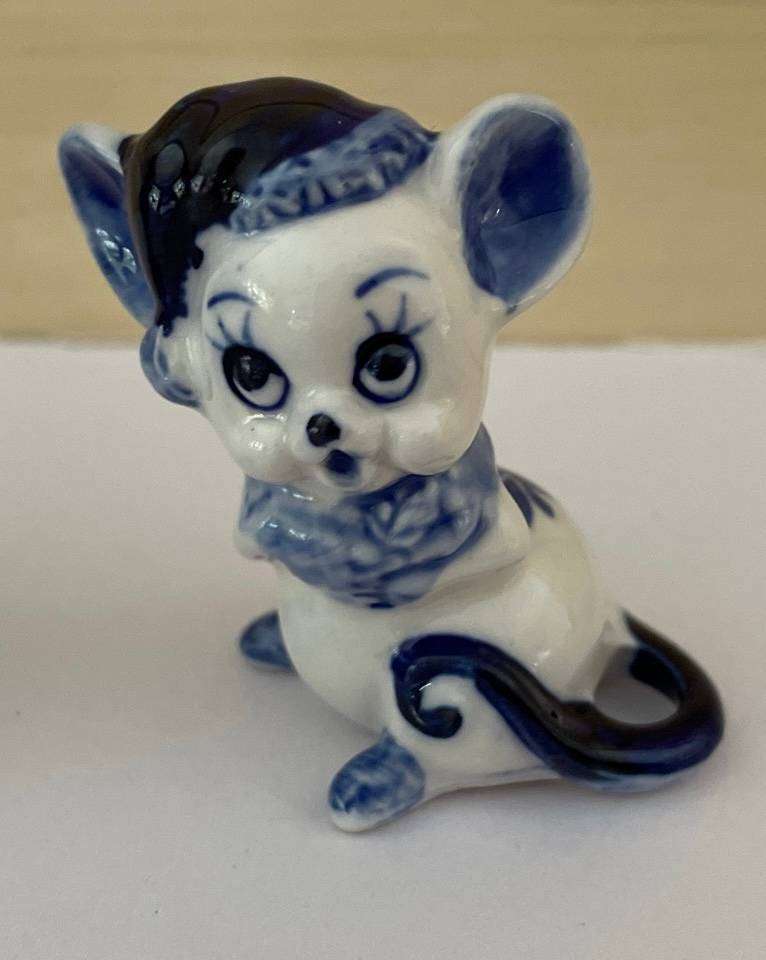 TWO VINTAGE 1970'S DELFT LIKE MINI PORCELAIN MICE - BEAUTIFUL AND PERFECT!