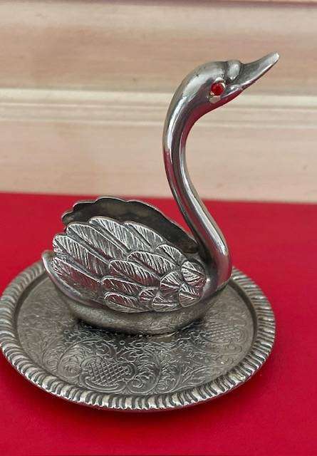 Vintage Silver Plated and Zinc alloy - Swan Ring Holder and Trinket dish - with red jewel eyes.