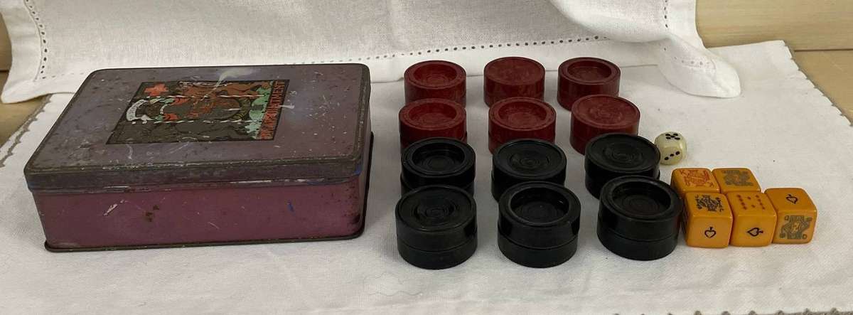 Vintage 1930s Crawfords Biscuit Tin Game Compendium Bakelite Dice Draughts Scottish Crest -#War