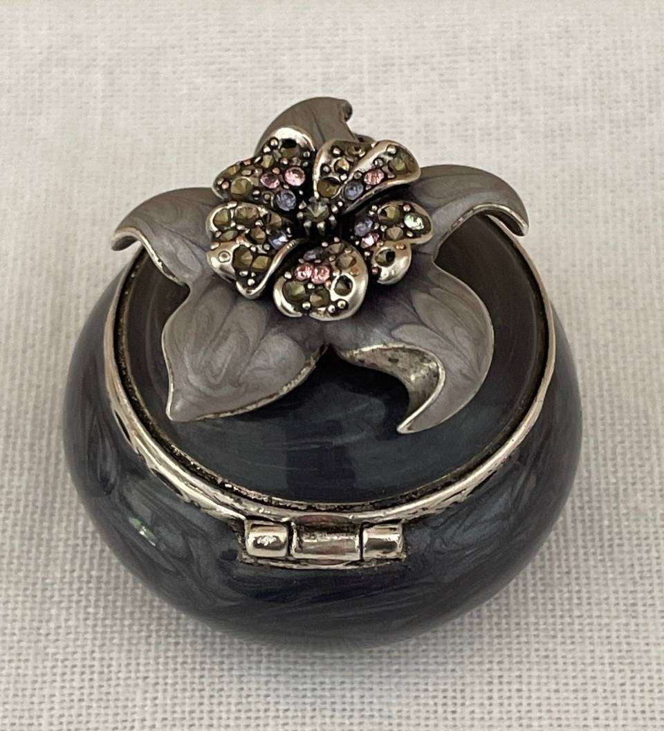 JAY STRONGWATER  Trinket Box / Pill Box - Purple Grey enamel with crystal encrusted flower on lid.