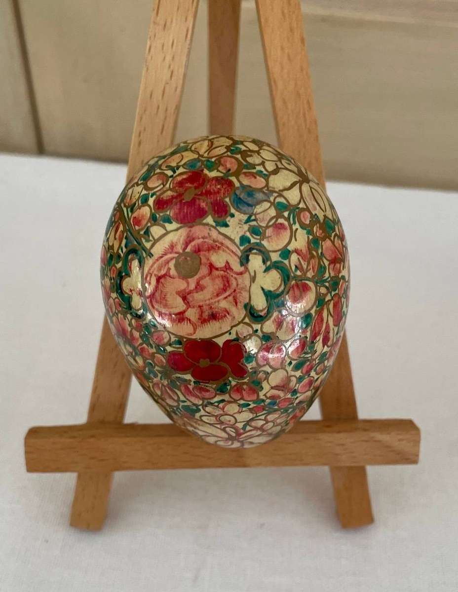 Vintage Kashmiri Hand Painted paper-mache lacquered egg - 7cm x 5.5cm - Beautiful!