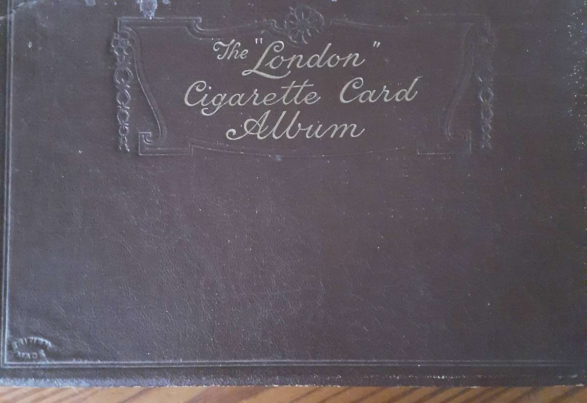 VINTAGE ANTIQUE LONDON CIGARETTE CARD ALBUM!