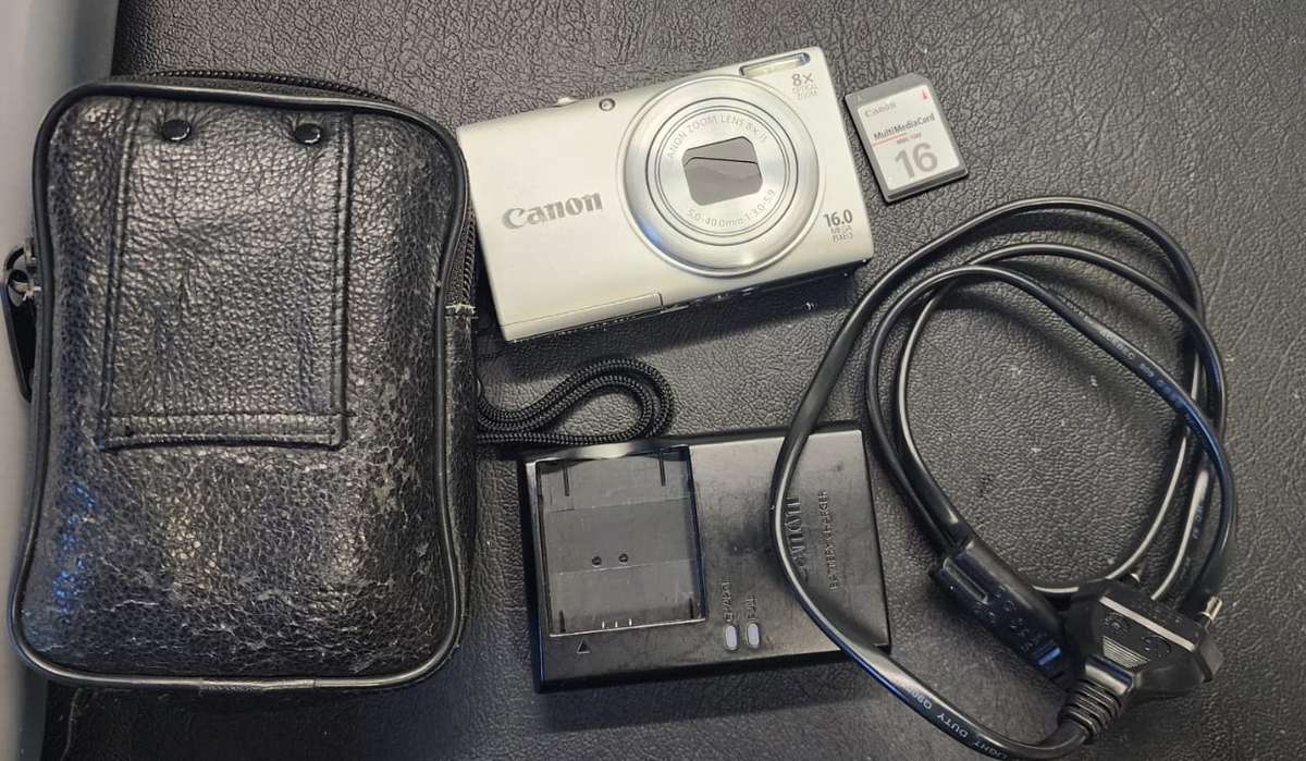 CANON POWERSHOT A4000 IS HD 8X OPTICAL ZOOM 16.0 MP.