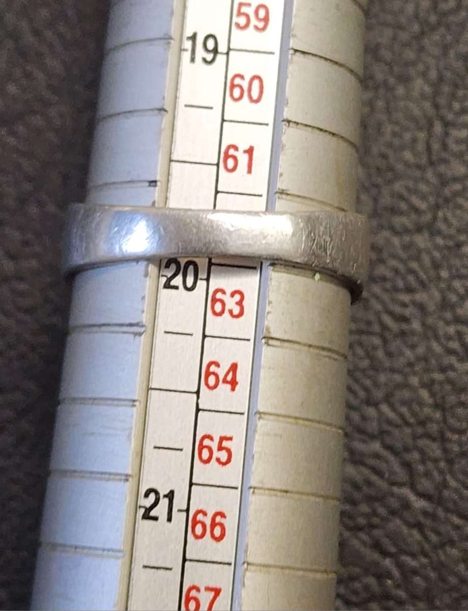 YING AND YANG 925 SILVER RING.