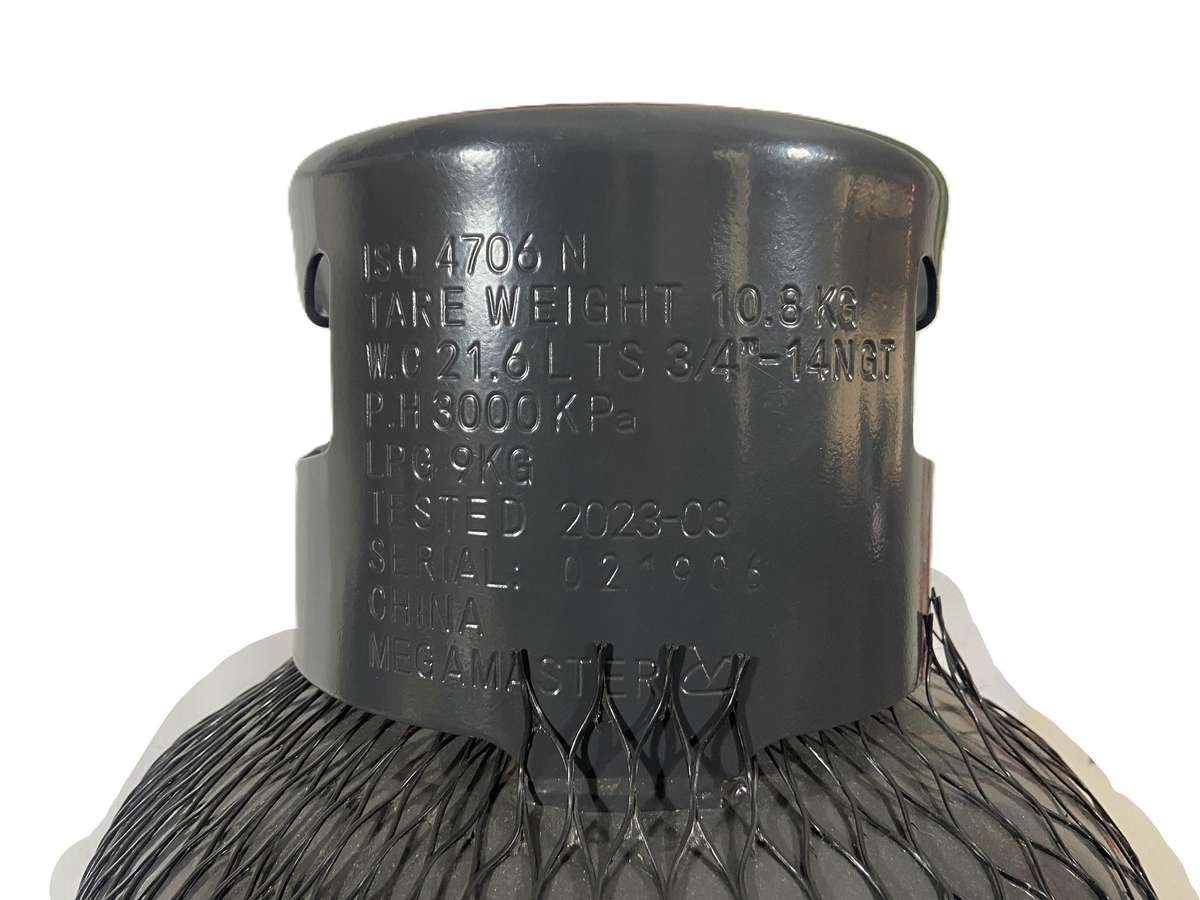 3 Panel Gas Heater with Regulator & Wheels - Goldair - GGH-42BA, with empty Gaz Cylinders 9kg