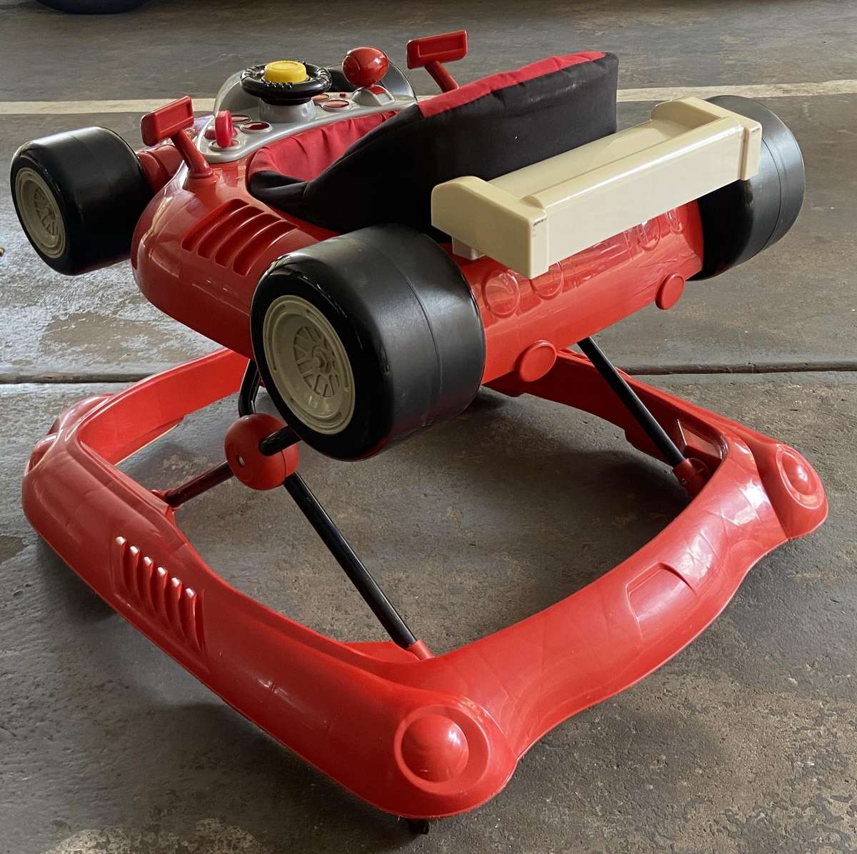 Baby walker Ferrari