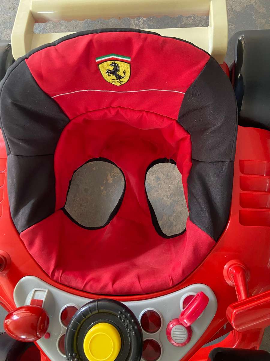 Baby walker Ferrari