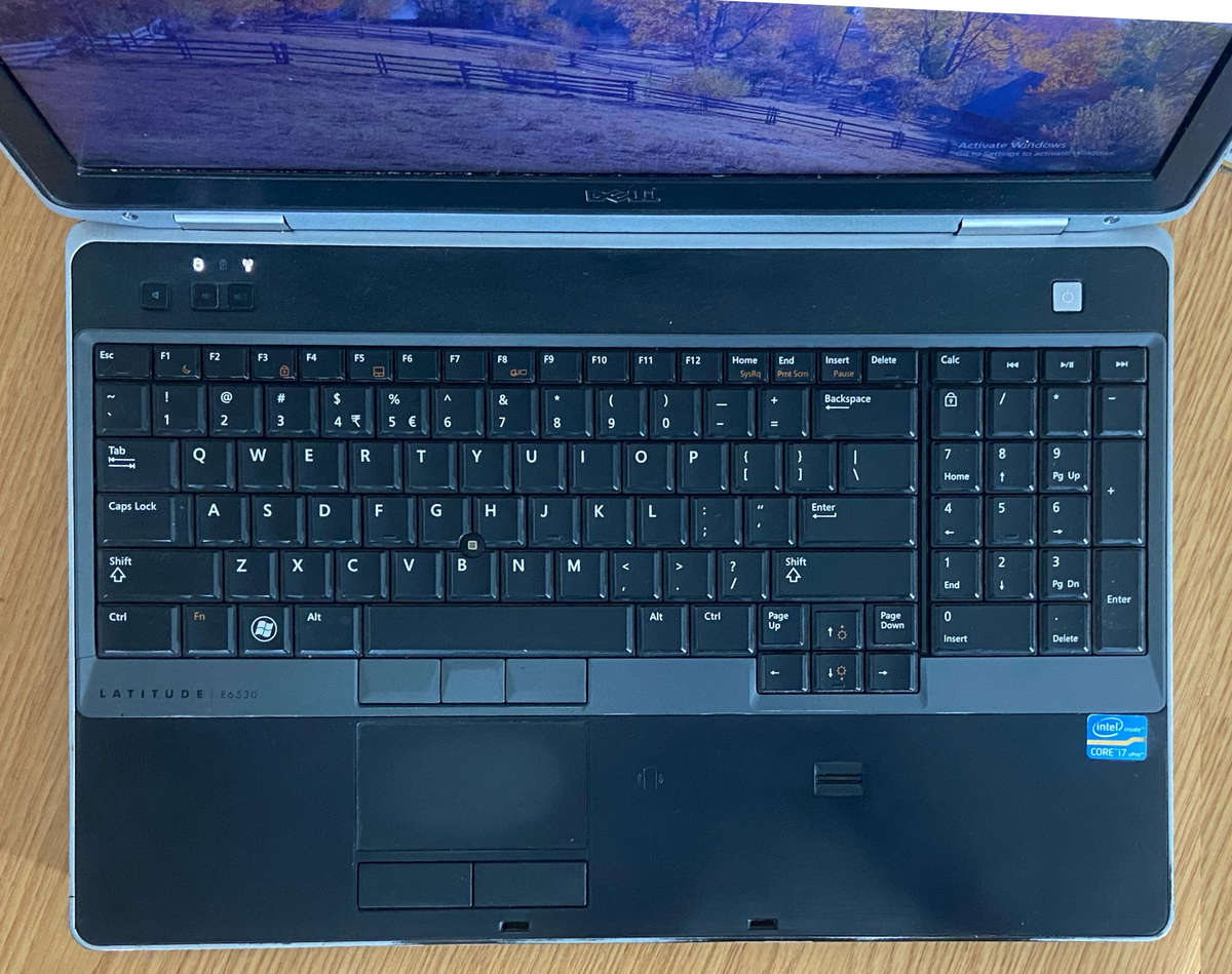 Dell Latiude E6530 - Intel i7 3520M @ 2.90 GHz 2 cores 4 threads, 6GB DDR3, 500GB HDD, NVIDIA 5200M