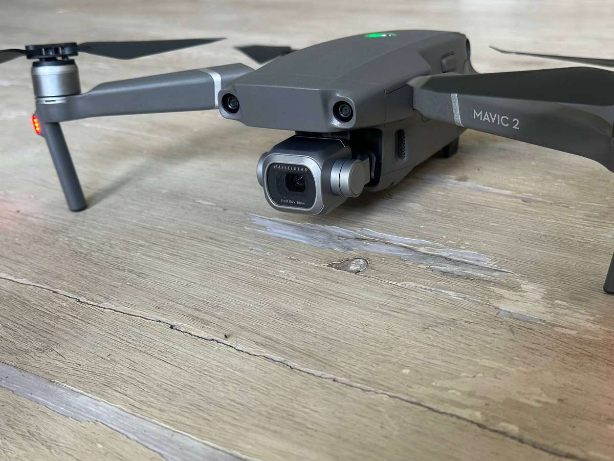 DJI Mavic 2 Pro Fly More Combo + DJI Goggles