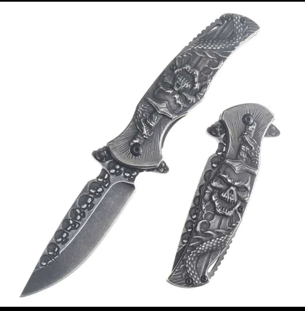 Hunting knives