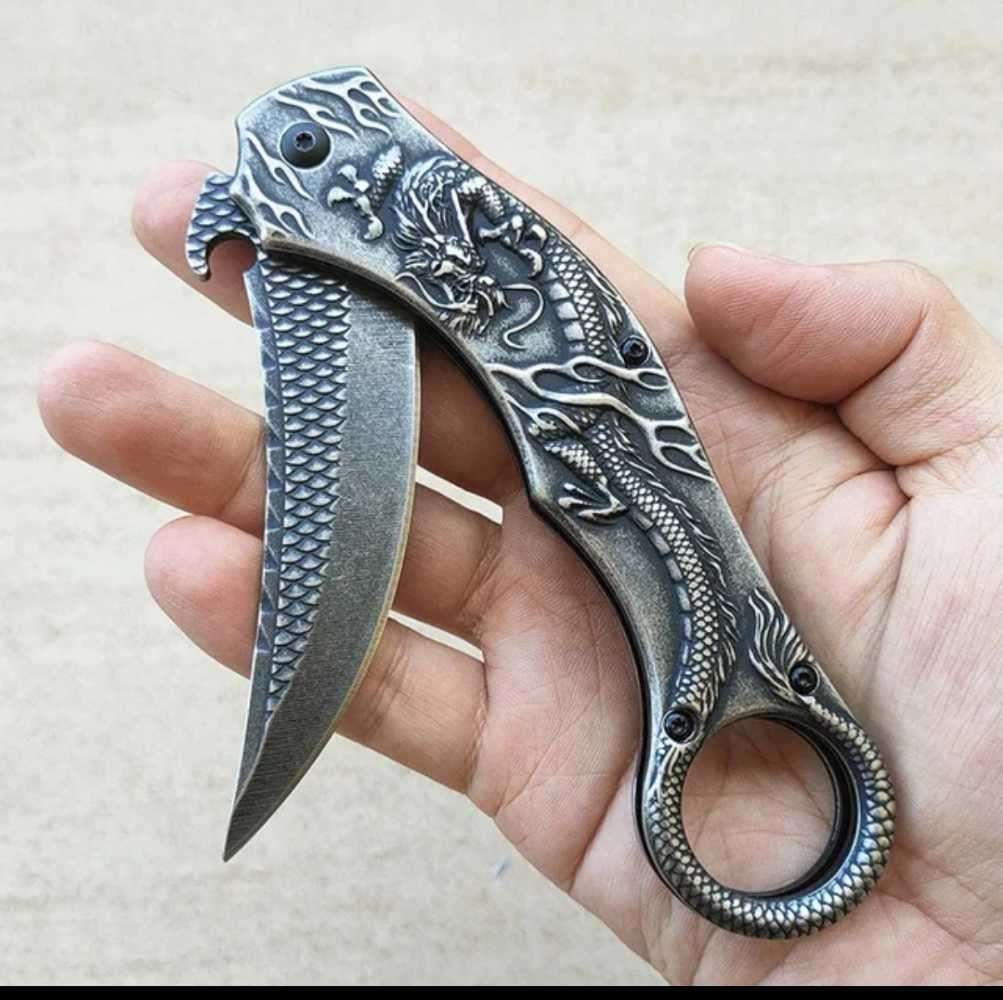 Hunting knives