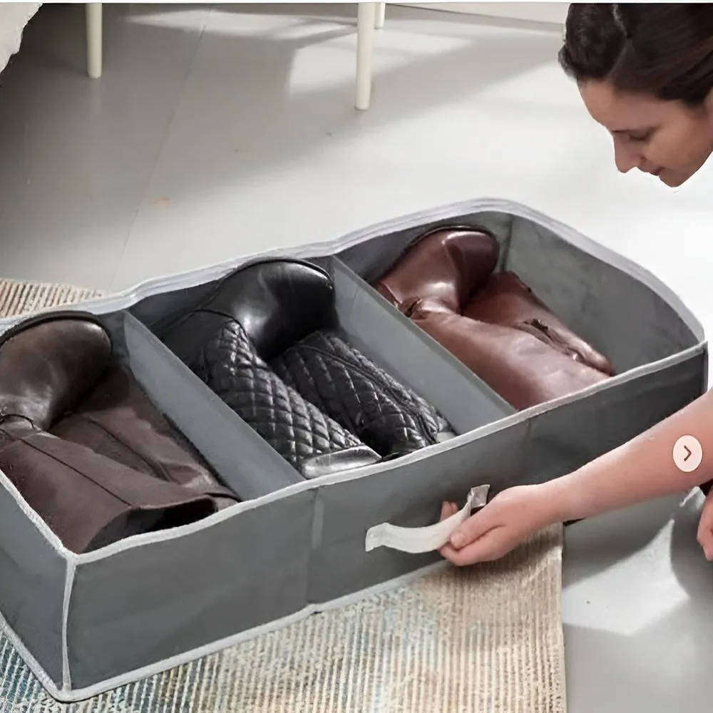 Shoe/general purpose storage with transparent top cover and zipper.
