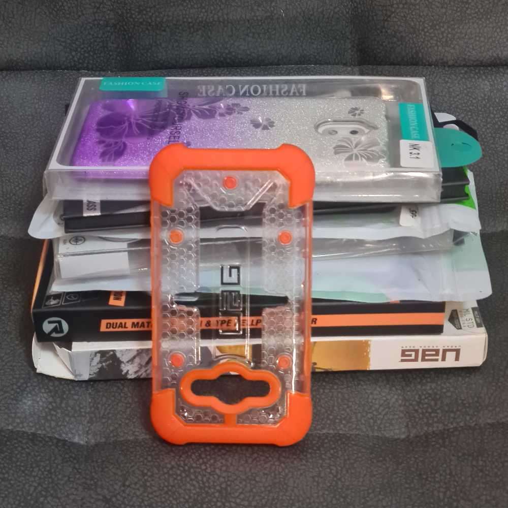 100s of 2015-2018 phones covers, screen protectors, and assorted accessories