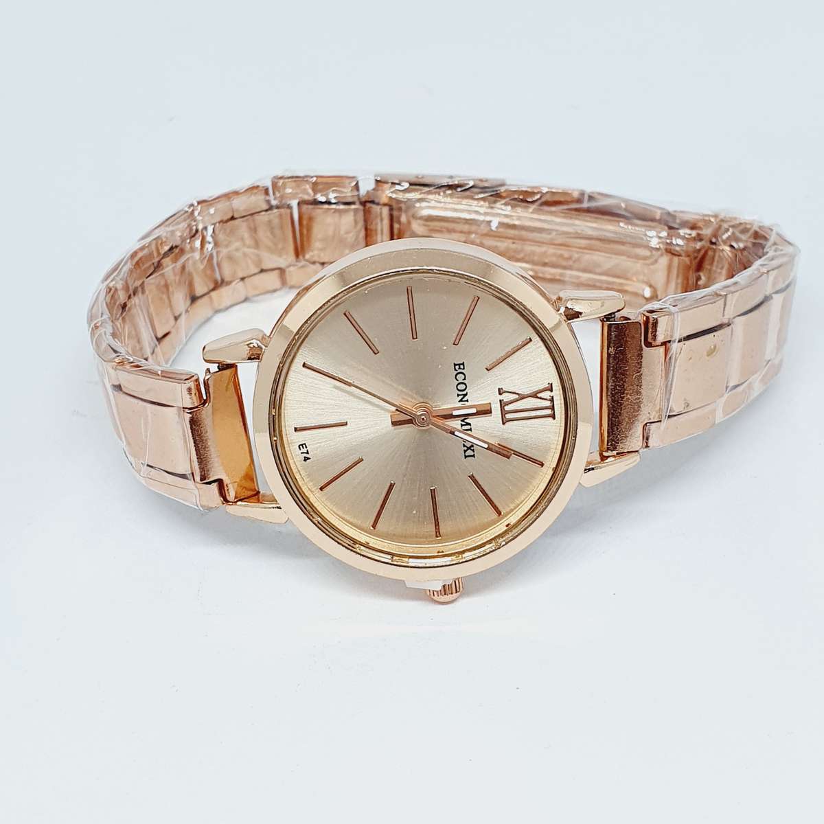 Fashionable Women's Quartz Watch