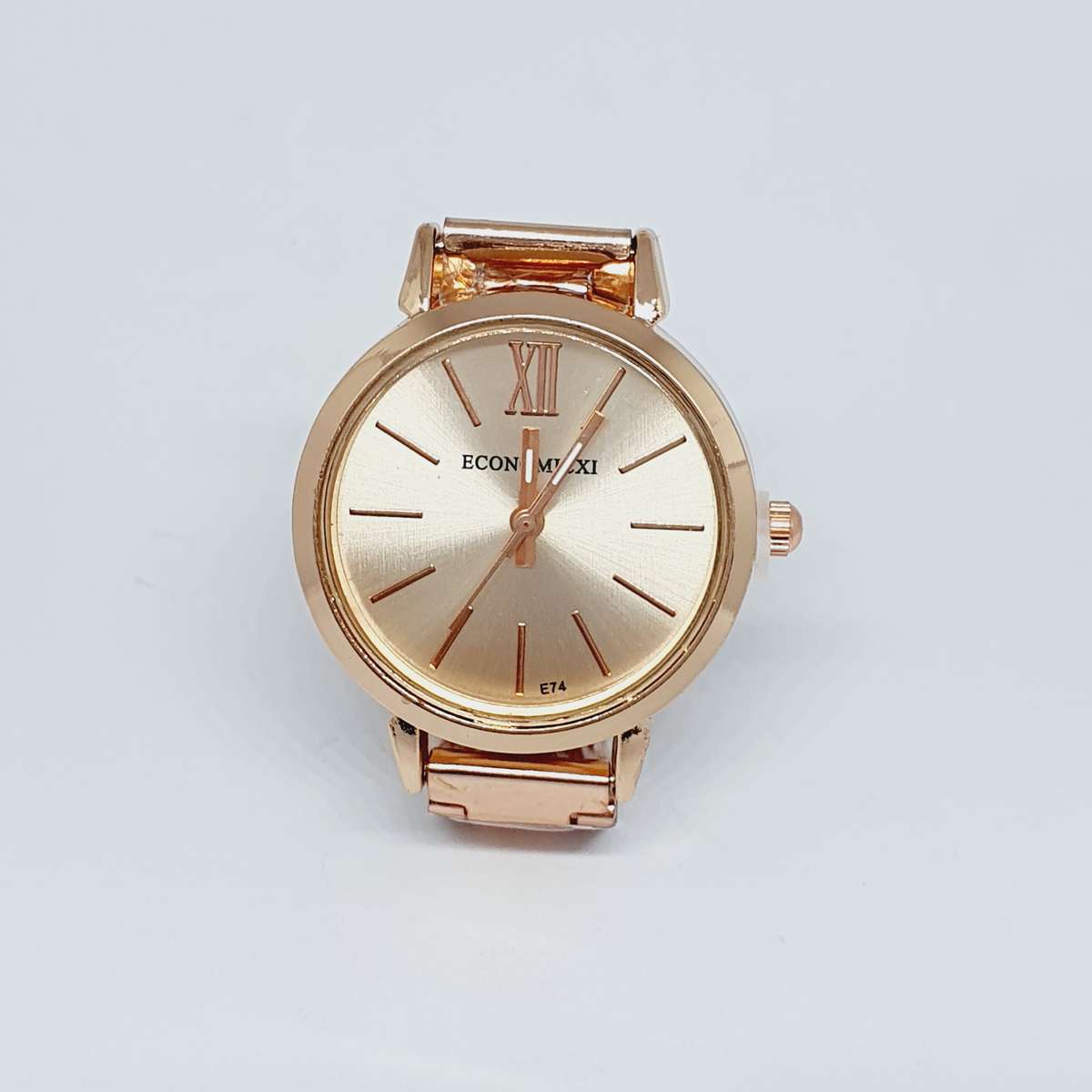 Fashionable Women's Quartz Watch