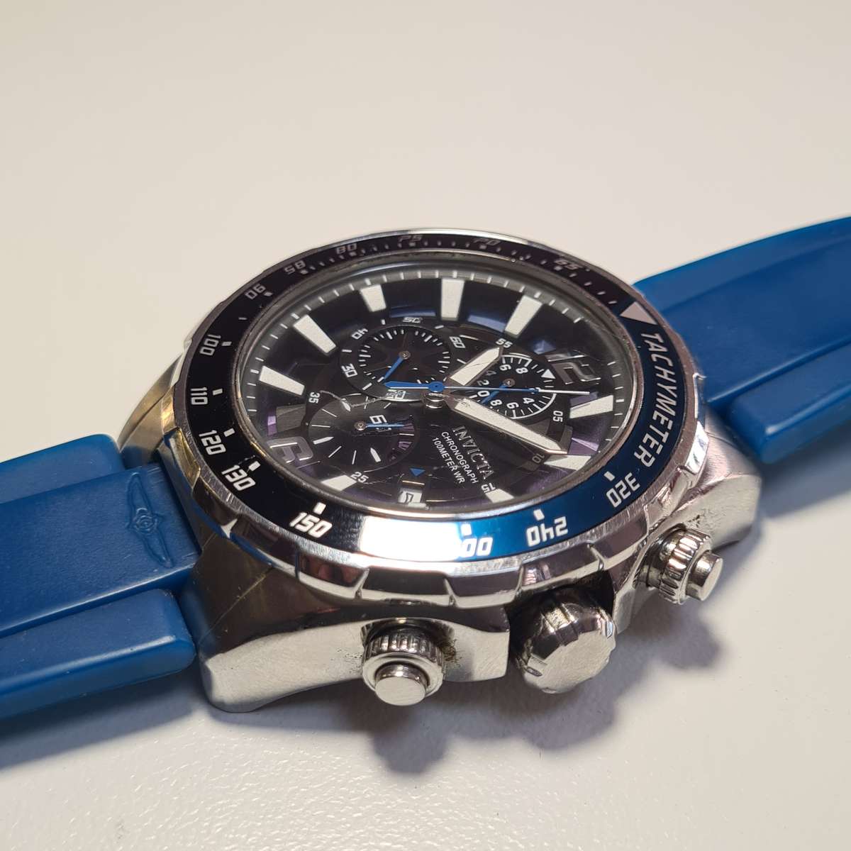 Invicta Aviator