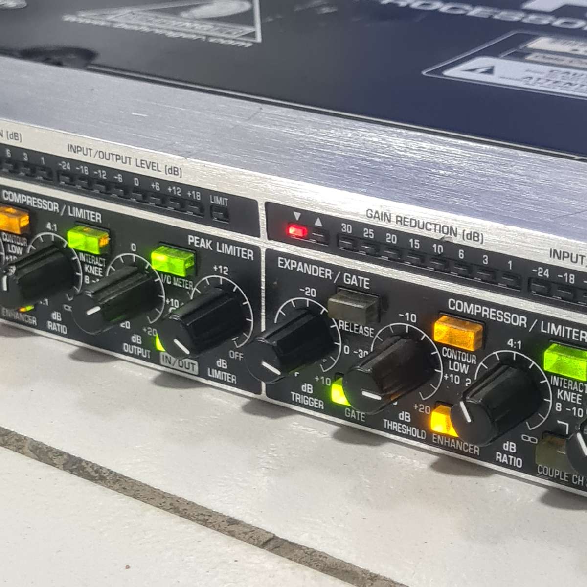 Behringer multicom pro-xl mdx4600