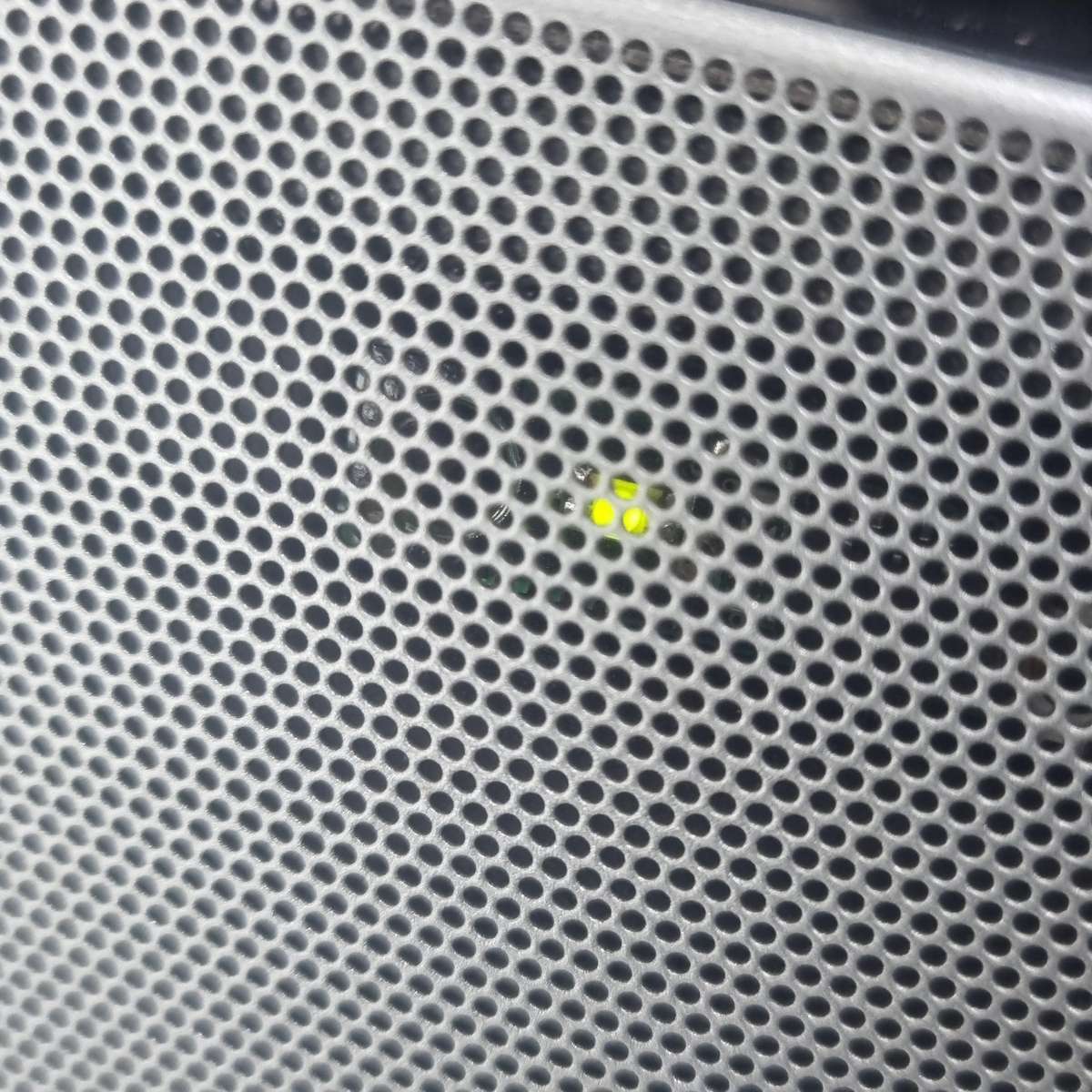 Bose Sounddock with Aux (Switching on and playing. Read details)