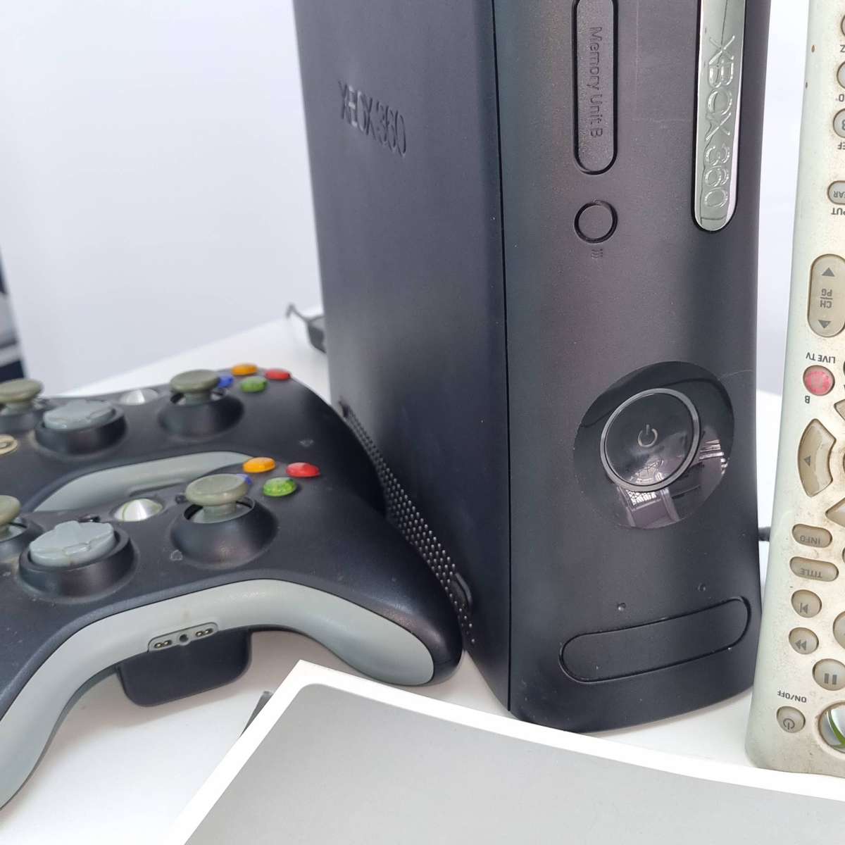 Xbox 360 Elite bundle with all accessories