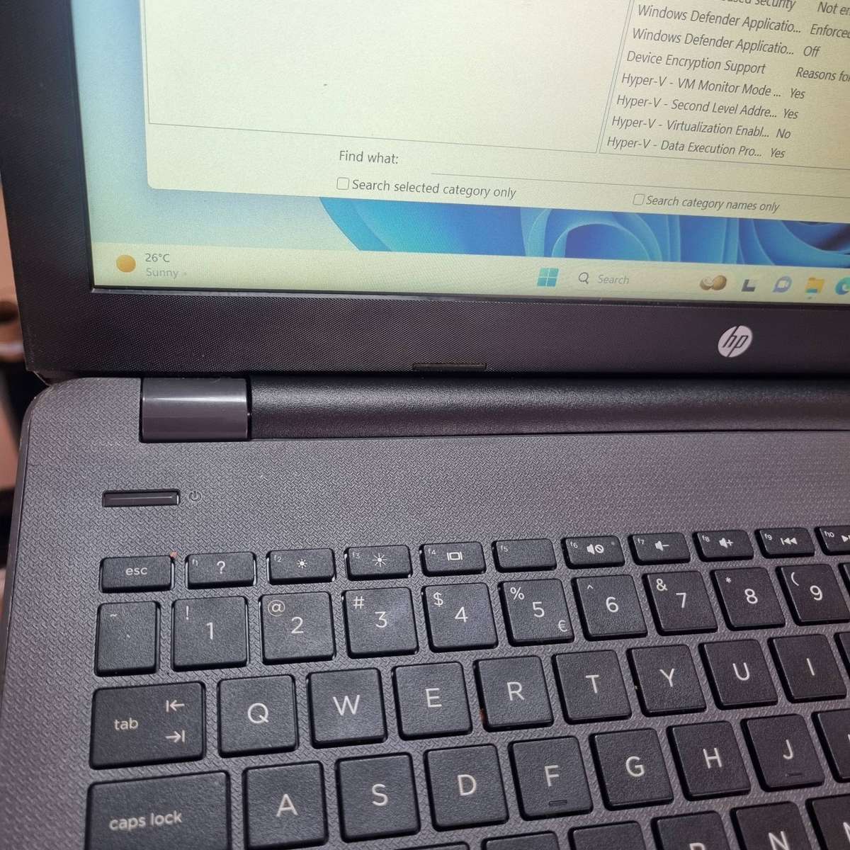 Intel Core i5-7200U (7th Gen) HP 250 G6 Notebook PC