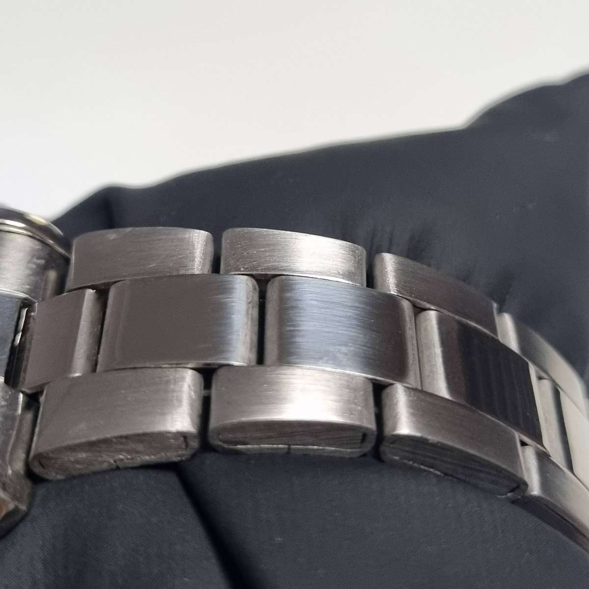 IIK Collection mens wristwatch