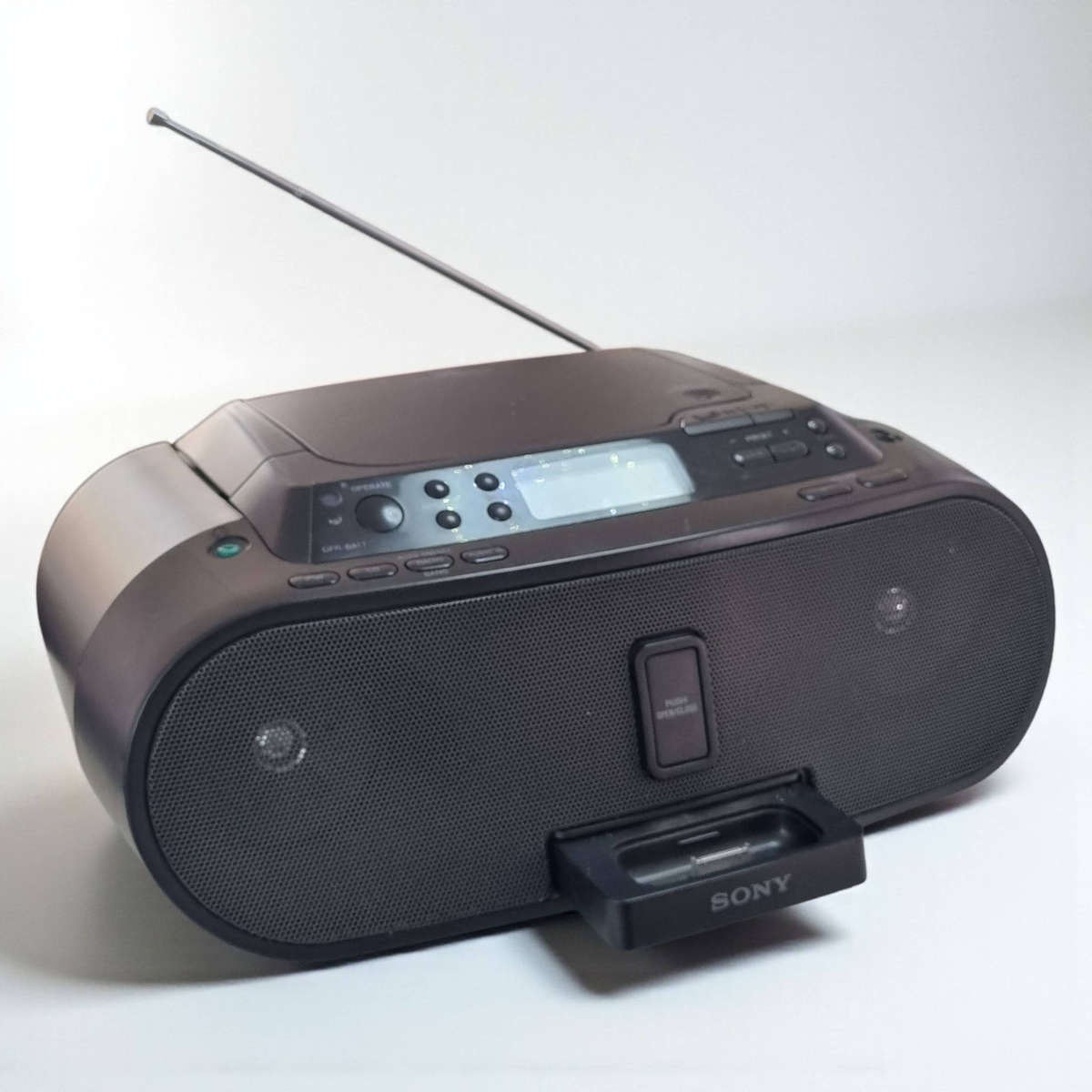 Sony CD and IPod player. Working 100%