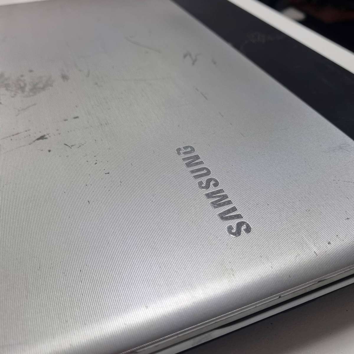 Samsung RV511 Laptop pc