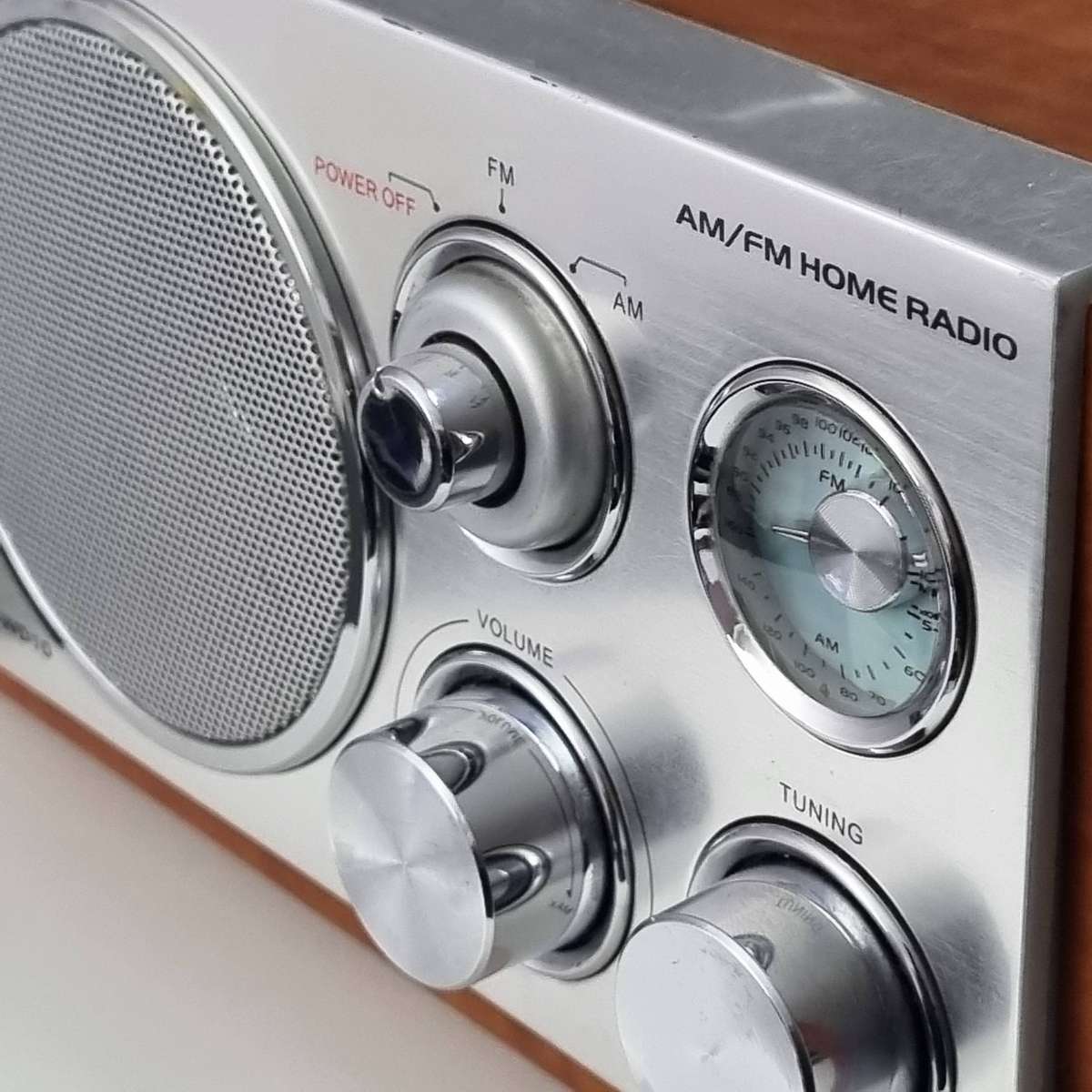 Retro Style FM/AM Radio