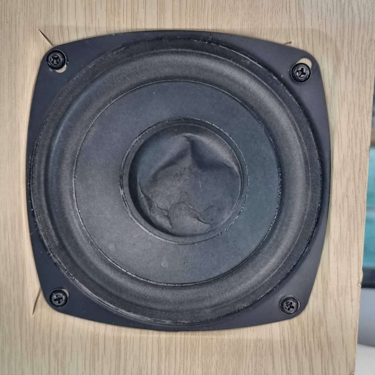 AIWA Bluetooth, CD, FM, Aux, Video player Model AMD-006