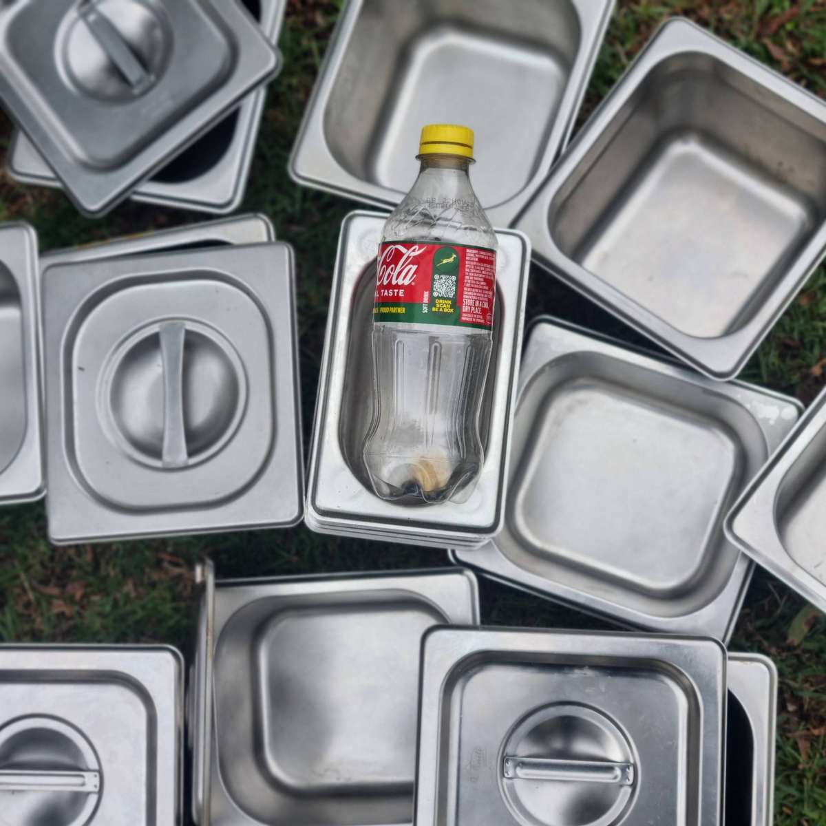 31 Infiniti GN 1/6 Stainless Steel Pans + 2 Bread size ones