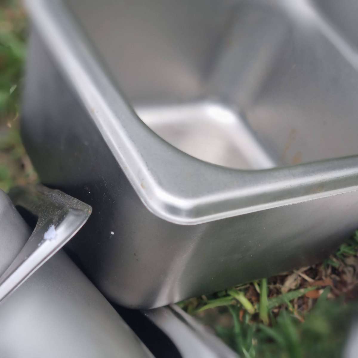 31 Infiniti GN 1/6 Stainless Steel Pans + 2 Bread size ones