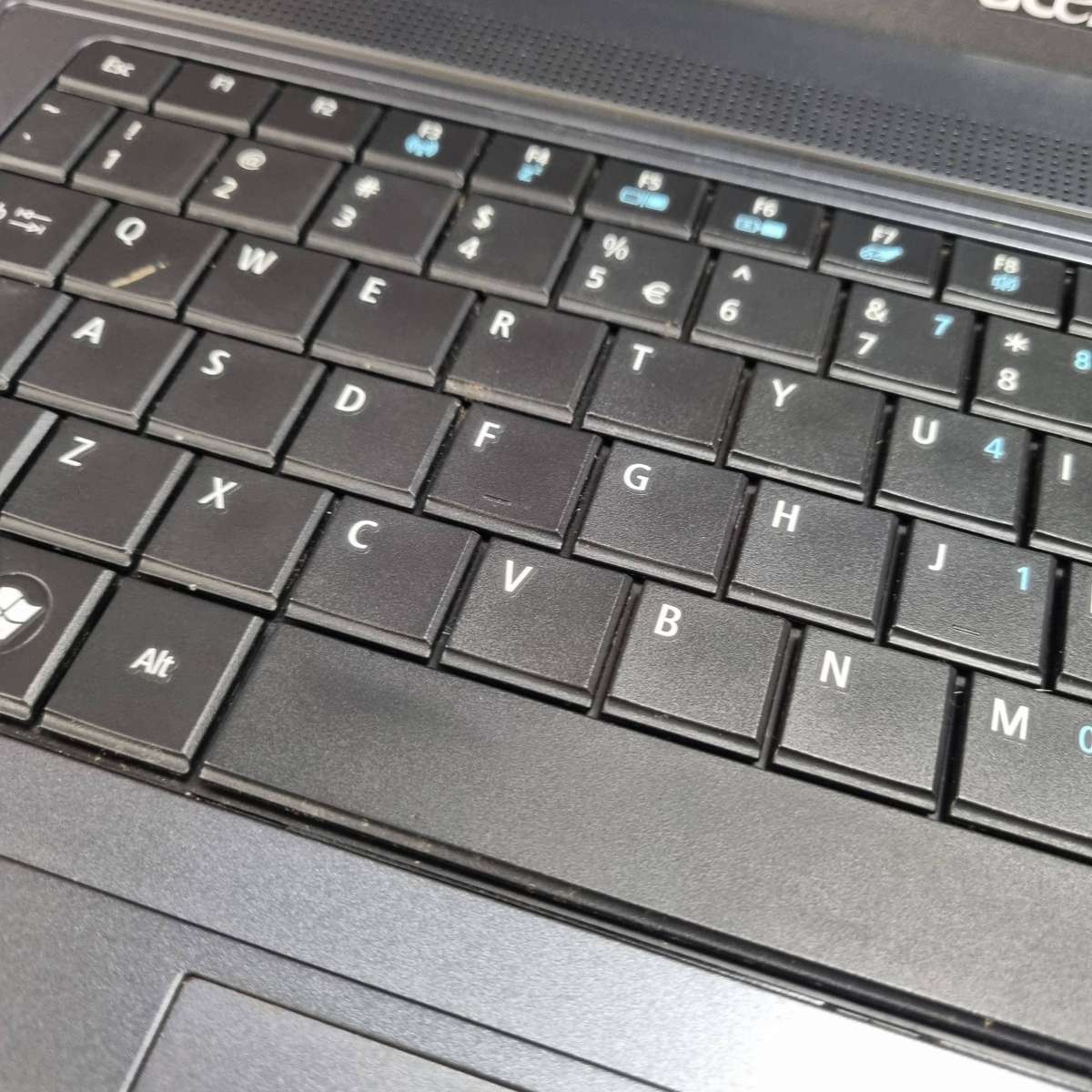 Core i3 Laptop Acer TravelMate 4740